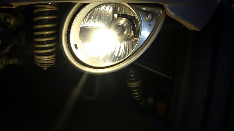 worn struts misalign headlights